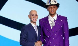 2022高考全国第一状元是谁 2022年奥运火炬手有哪些人